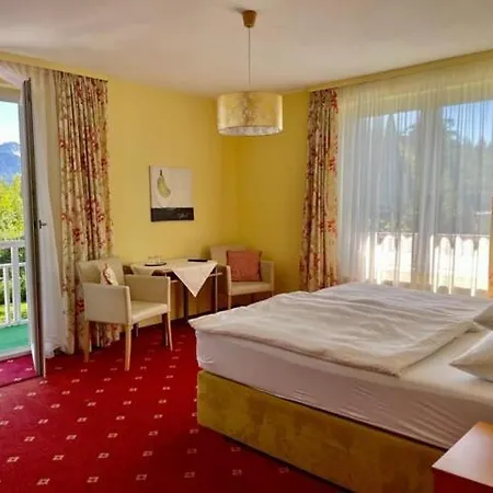 Pensjonat Haus Rosanna - In Velden 3*